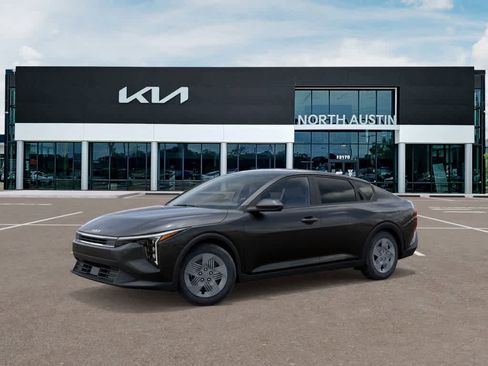 New 2025 Kia K4 LX image 3