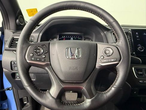 Used 2025 Honda Passport TrailSport image 18