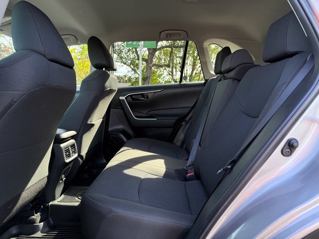 Certified 2024 Toyota RAV4 LE AWD/4WD image 16