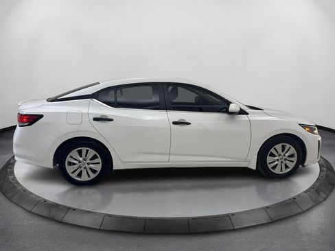 Used 2025 Nissan Sentra S FWD image 4