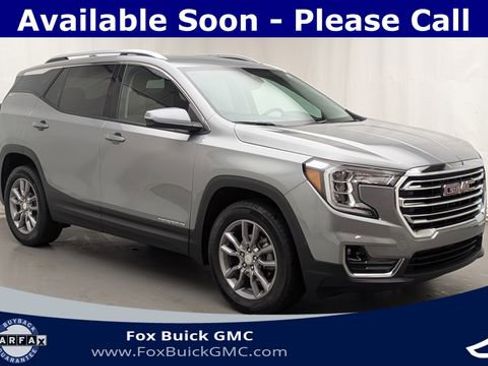 Certified 2024 GMC Terrain SLT image 3