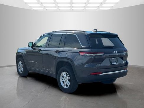Certified 2024 Jeep Grand Cherokee Laredo w/ Luxury Tech Group I AWD/4WD image 5