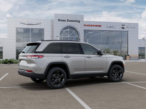 New 2026 Jeep Grand Cherokee Limited w/ Limited Altitude Package image 4