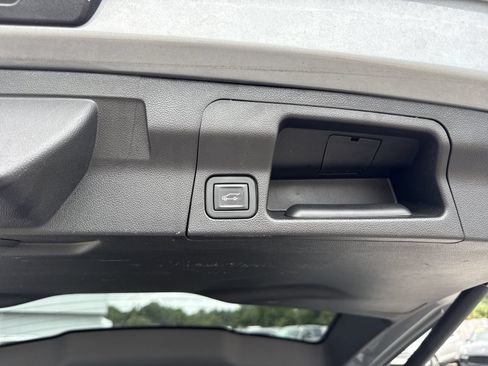 Used 2023 GMC Acadia Denali w/ Denali Ultimate Package FWD image 35