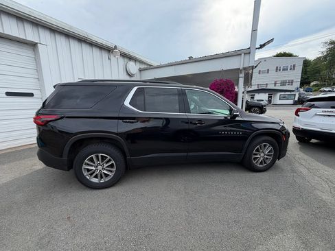 Used 2022 Chevrolet Traverse LT w/ LPO, Floor Liner Package AWD/4WD image 6