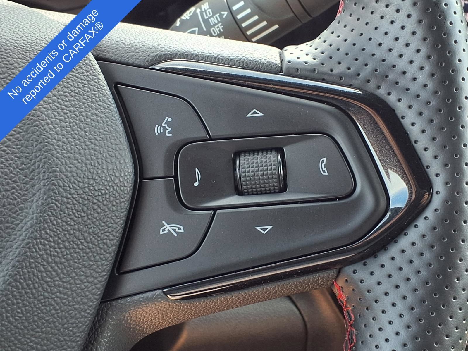 Used 2024 Chevrolet Trax RS w/ Driver Confidence Package FWD image 29