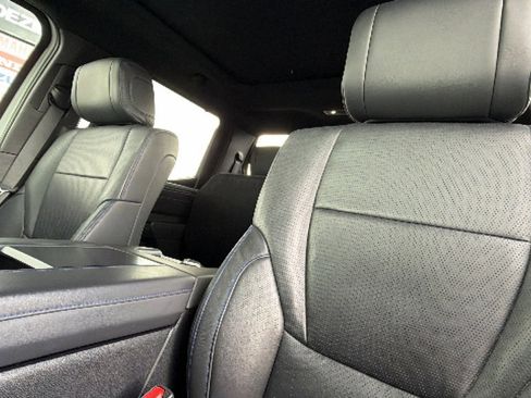 Used 2025 Toyota Tundra Platinum image 11