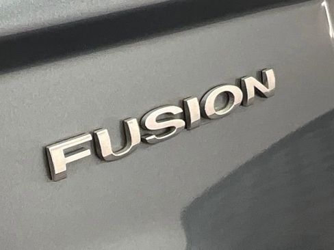 Used 2012 Ford Fusion SE image 15