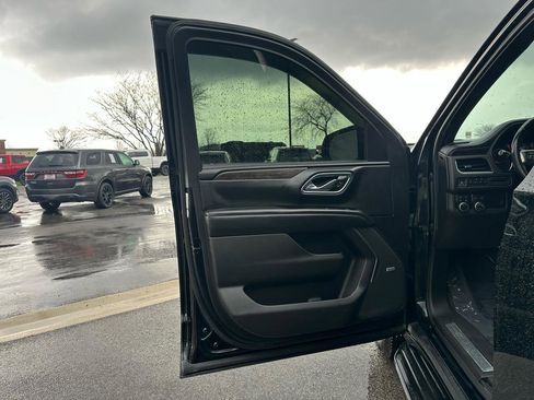 Used 2021 Chevrolet Tahoe LT image 11