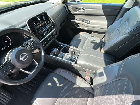 Certified 2024 Nissan Pathfinder Platinum w/ Cargo Package AWD/4WD image 20