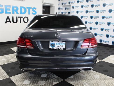 Used 2016 Mercedes-Benz E 350 Sedan w/ Premium Package image 3