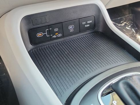 Used 2024 Hyundai Kona SEL FWD image 13