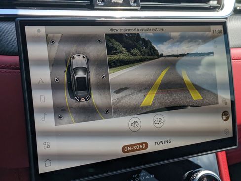 New 2026 Jaguar F-PACE SVR 575 Edition image 14