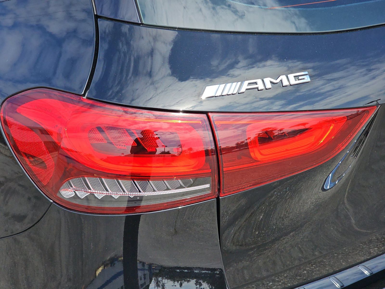 Used 2021 Mercedes-Benz GLA 35 AMG 4MATIC image 33