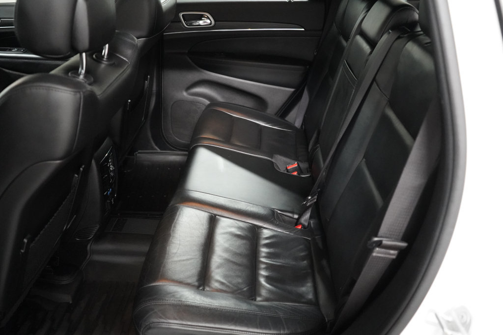 Used 2021 Jeep Grand Cherokee Limited w/ Premium Lighting Group AWD/4WD image 19