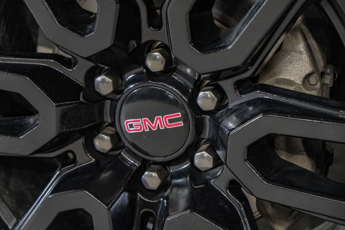 Used 2021 GMC Sierra 1500 Elevation RWD image 59