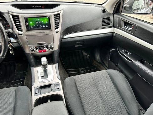 Used 2013 Subaru Outback 2.5i Premium AWD/4WD image 13