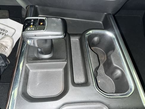 Used 2024 GMC Sierra 1500 SLT w/ SLT Premium Plus Package image 22