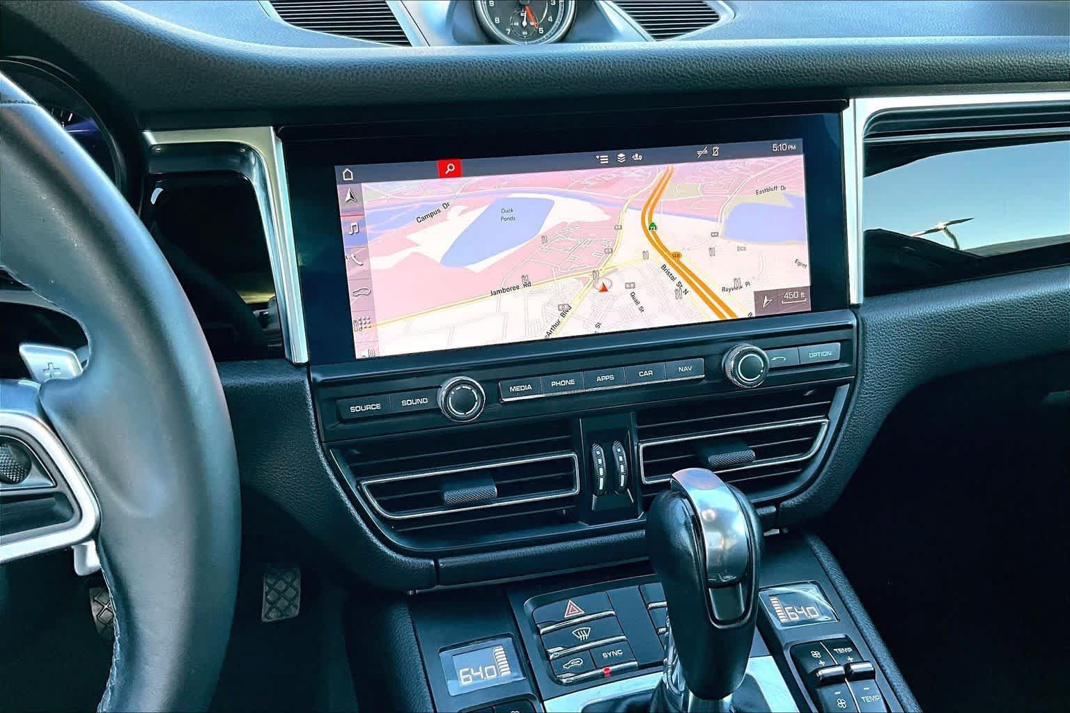 Used 2020 Porsche Macan AWD/4WD image 6