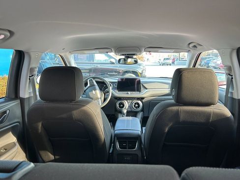 Used 2024 Chevrolet Blazer LT w/ Convenience Package image 8