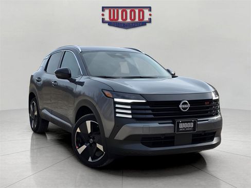 New 2026 Nissan Kicks SR image 1