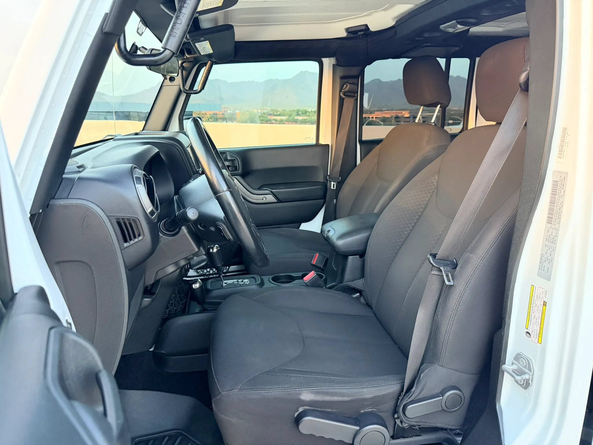 Used 2017 Jeep Wrangler Unlimited Sport w/ Connectivity Group AWD/4WD image 10