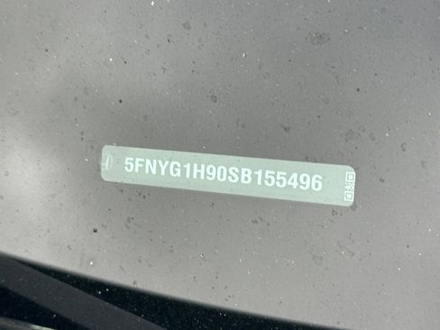Used 2025 Honda Pilot Black Edition image 2