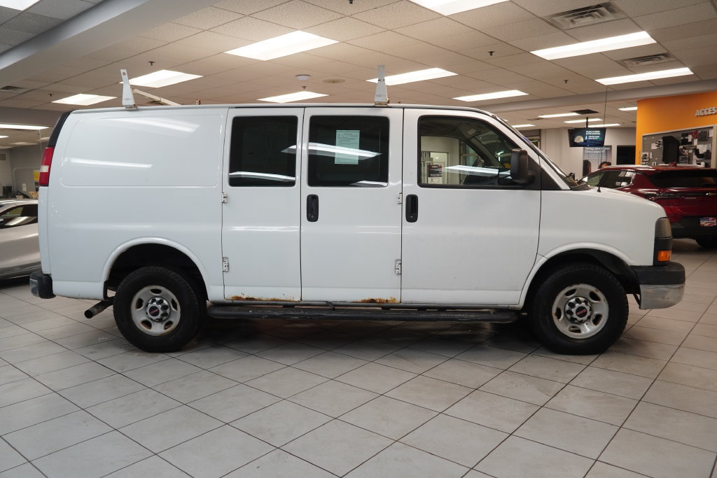 Used 2014 GMC Savana 2500 RWD image 12