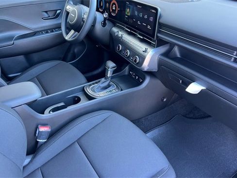 New 2026 Hyundai Kona SE image 16