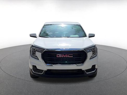 Used 2024 GMC Terrain SLE FWD image 6