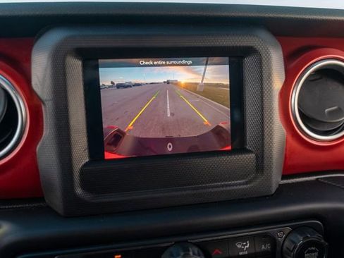 Used 2020 Jeep Gladiator Rubicon w/ Dual Top Group image 48