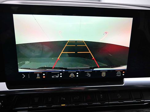 New 2026 GMC Sierra 2500 SLT w/ SLT Premium Package image 12