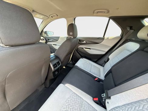 Used 2022 Chevrolet Equinox LT w/ Driver Convenience Package FWD image 19