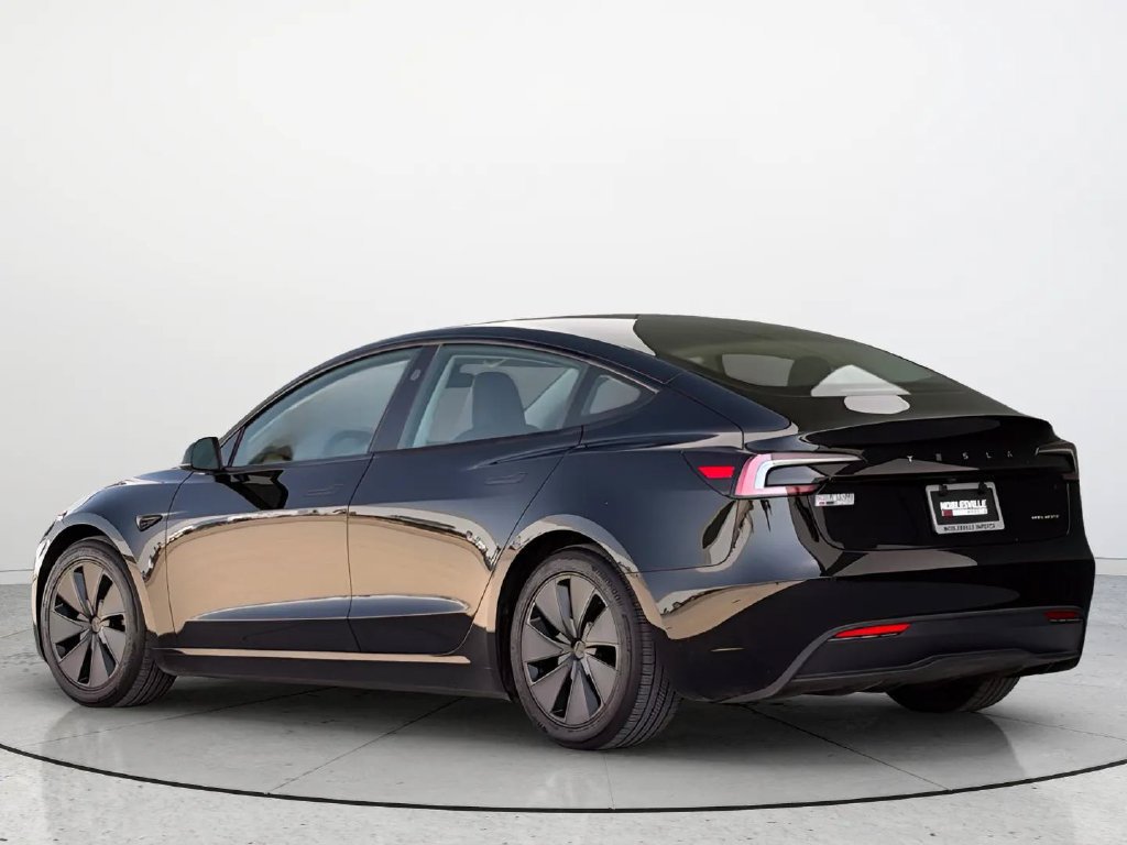 Used 2024 Tesla Model 3 Long Range AWD/4WD image 2