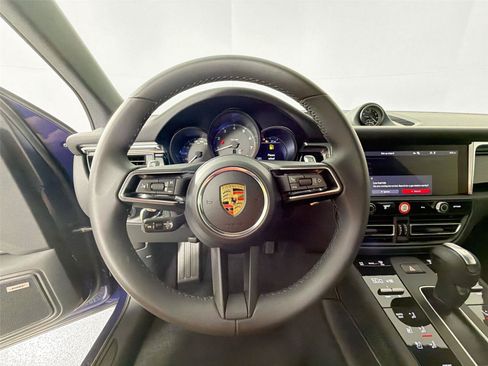 Certified 2026 Porsche Macan AWD/4WD image 20