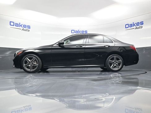 Used 2020 Mercedes-Benz C 300 4MATIC Sedan image 40