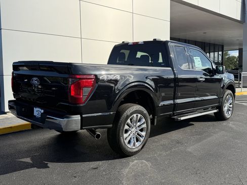 New 2026 Ford F150 XLT w/ XLT Chrome Appearance Package AWD/4WD image 4