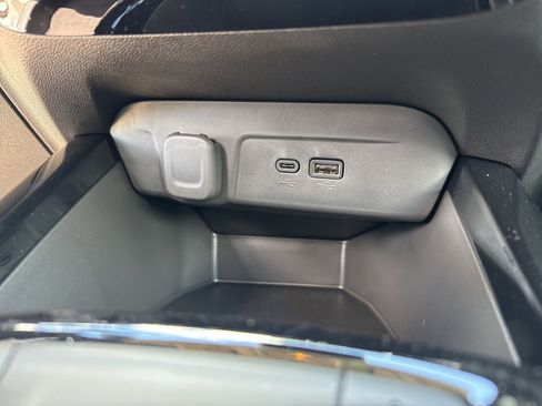 New 2026 Chevrolet Trax LT w/ LT Convenience Package FWD image 23