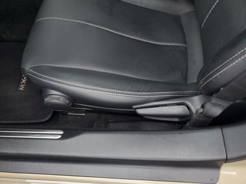 Used 2023 MAZDA MX-5 Miata Grand Touring RWD image 13