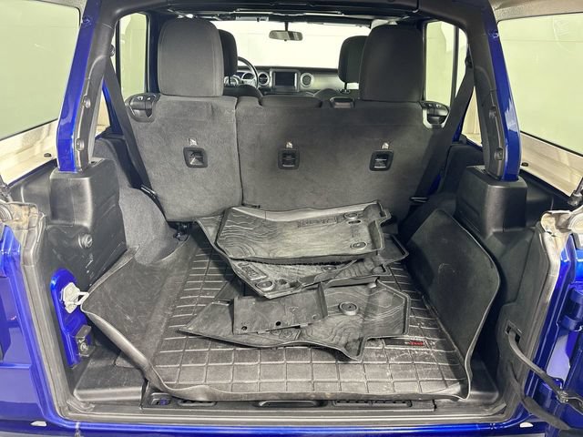 Used 2020 Jeep Wrangler Unlimited Sahara AWD/4WD image 31