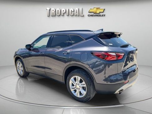 Used 2021 Chevrolet Blazer LT FWD image 3