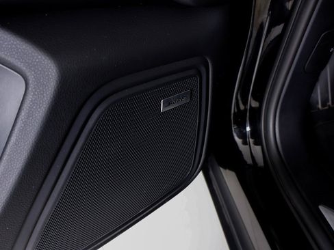 Certified 2023 Porsche Macan S image 26