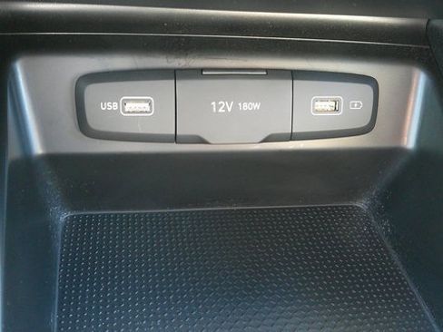 Certified 2024 Hyundai Santa Cruz SE image 13