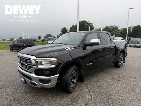 Used 2019 RAM 1500 Laramie AWD/4WD image 3