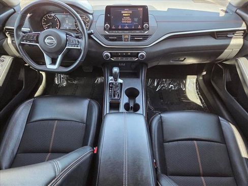 Used 2021 Nissan Altima 2.5 SR FWD image 16