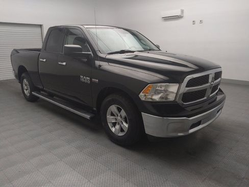 Used 2018 RAM 1500 Classic SLT RWD image 13