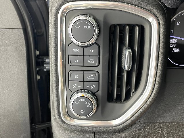 Used 2021 GMC Sierra 1500 Elevation w/ LPO, Elevation Black Package AWD/4WD image 9