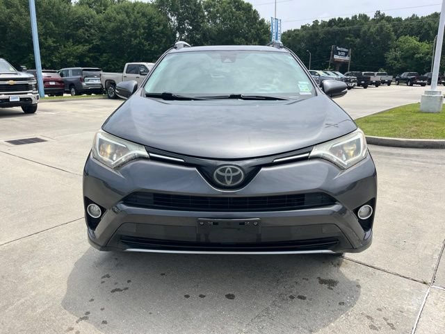 Used 2018 Toyota RAV4 XLE FWD image 10