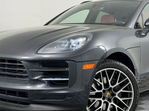 Certified 2021 Porsche Macan S image 11