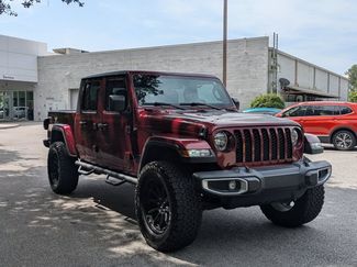 Used 2021 Jeep Gladiator Sport AWD/4WD video 3